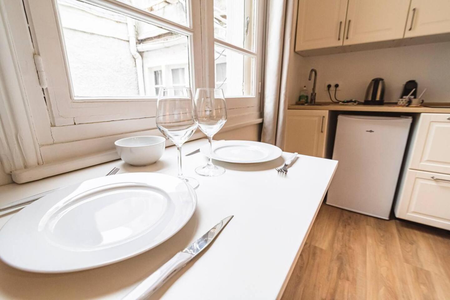 Pink, Appartement En Plein Coeur De Reims Exteriör bild